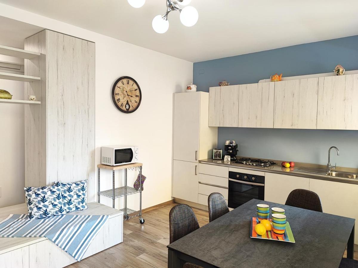 누마나 Casa Nadia A Pochi Passi Dal Mare Con Garage, Terrazza E Sala Giochi 아파트 외부 사진