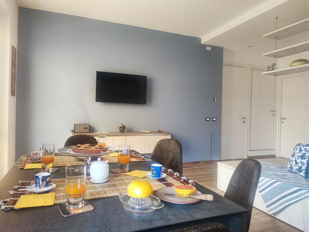 누마나 Casa Nadia A Pochi Passi Dal Mare Con Garage, Terrazza E Sala Giochi 아파트 외부 사진