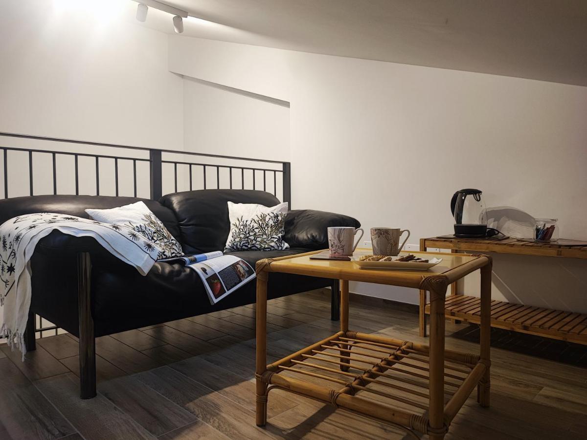 누마나 Casa Nadia A Pochi Passi Dal Mare Con Garage, Terrazza E Sala Giochi 아파트 외부 사진